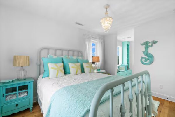 Queen Bedroom with Bath -Room#2